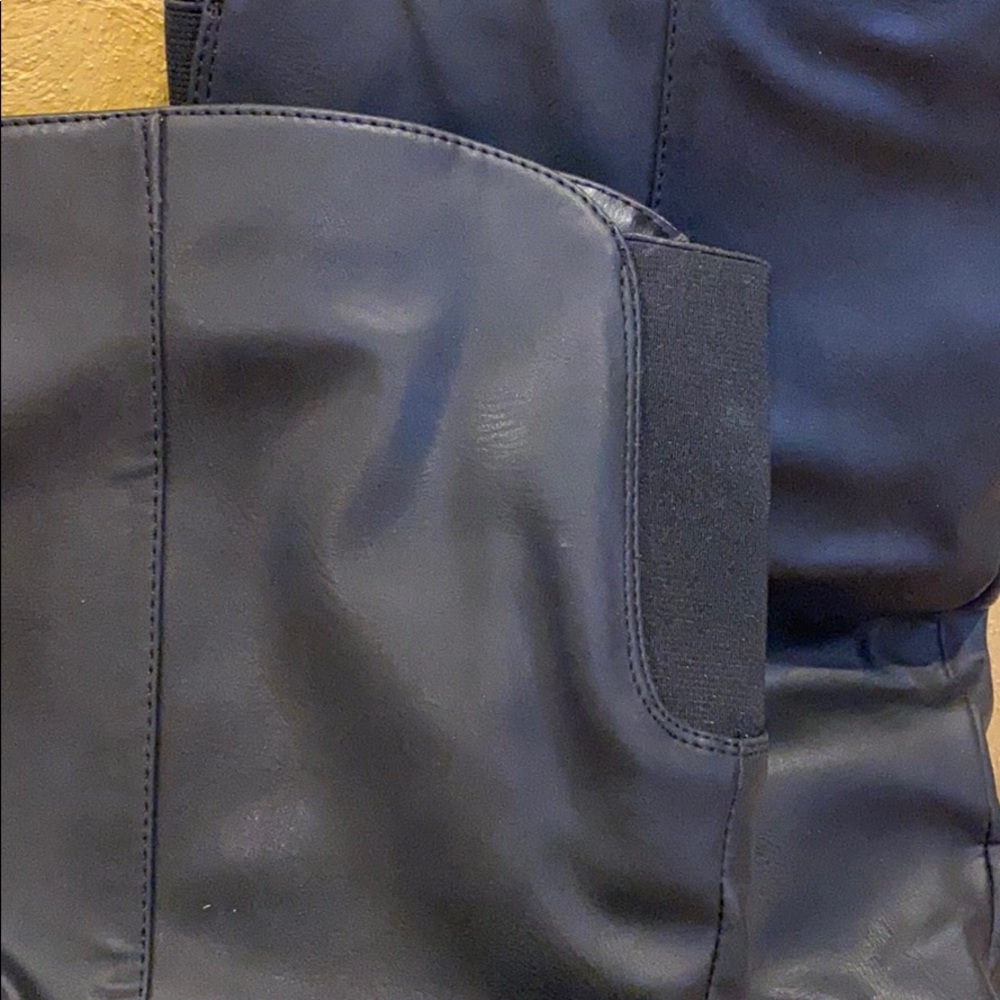 Boots! - Picture 4 of 6